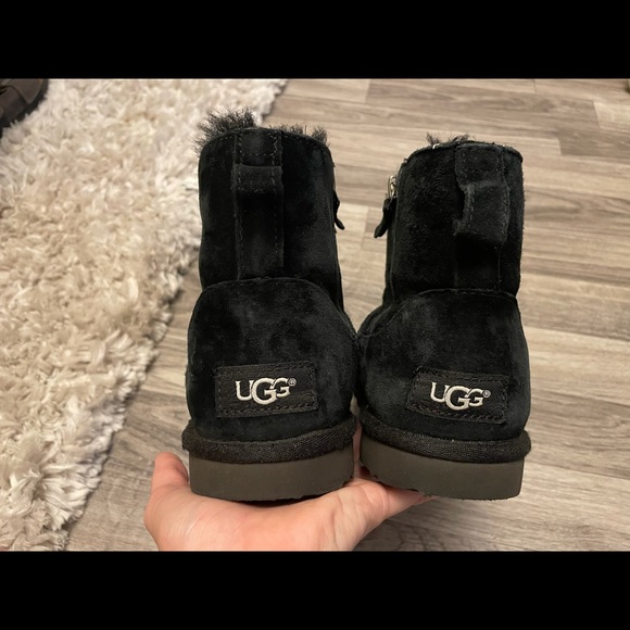 Ugg Classic Mini - Black - Size 4 - Picture 2 of 16